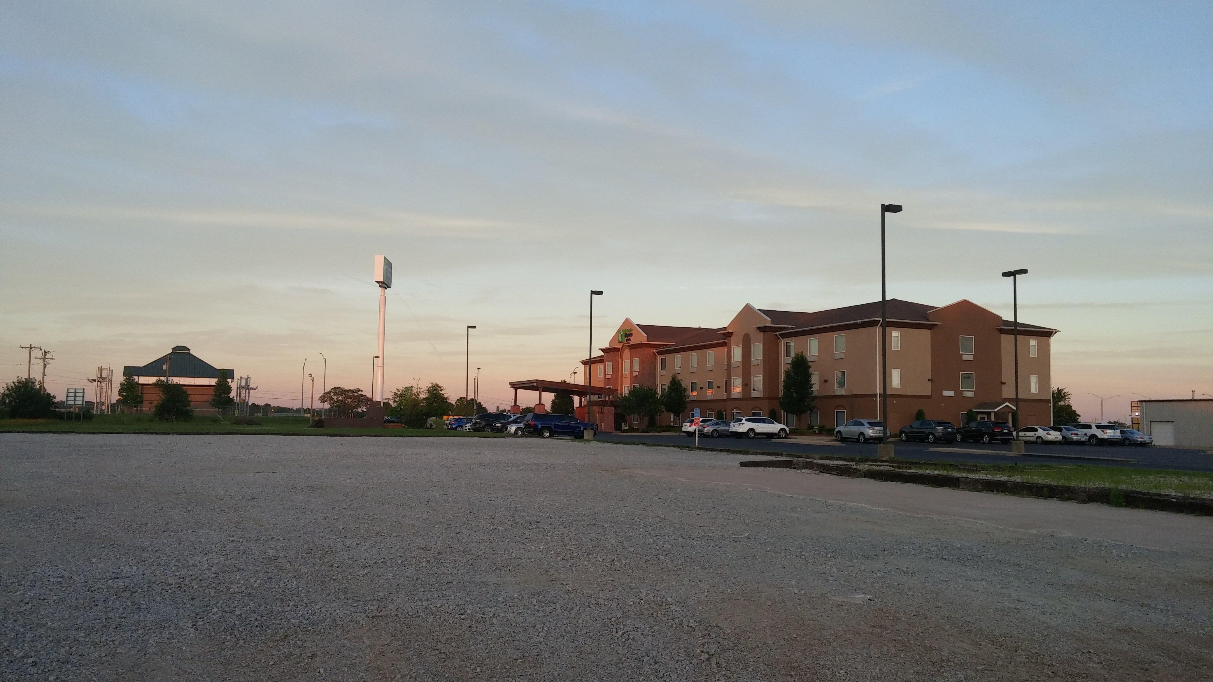 Route 66 Inn & Suites Маямі Екстер'єр фото