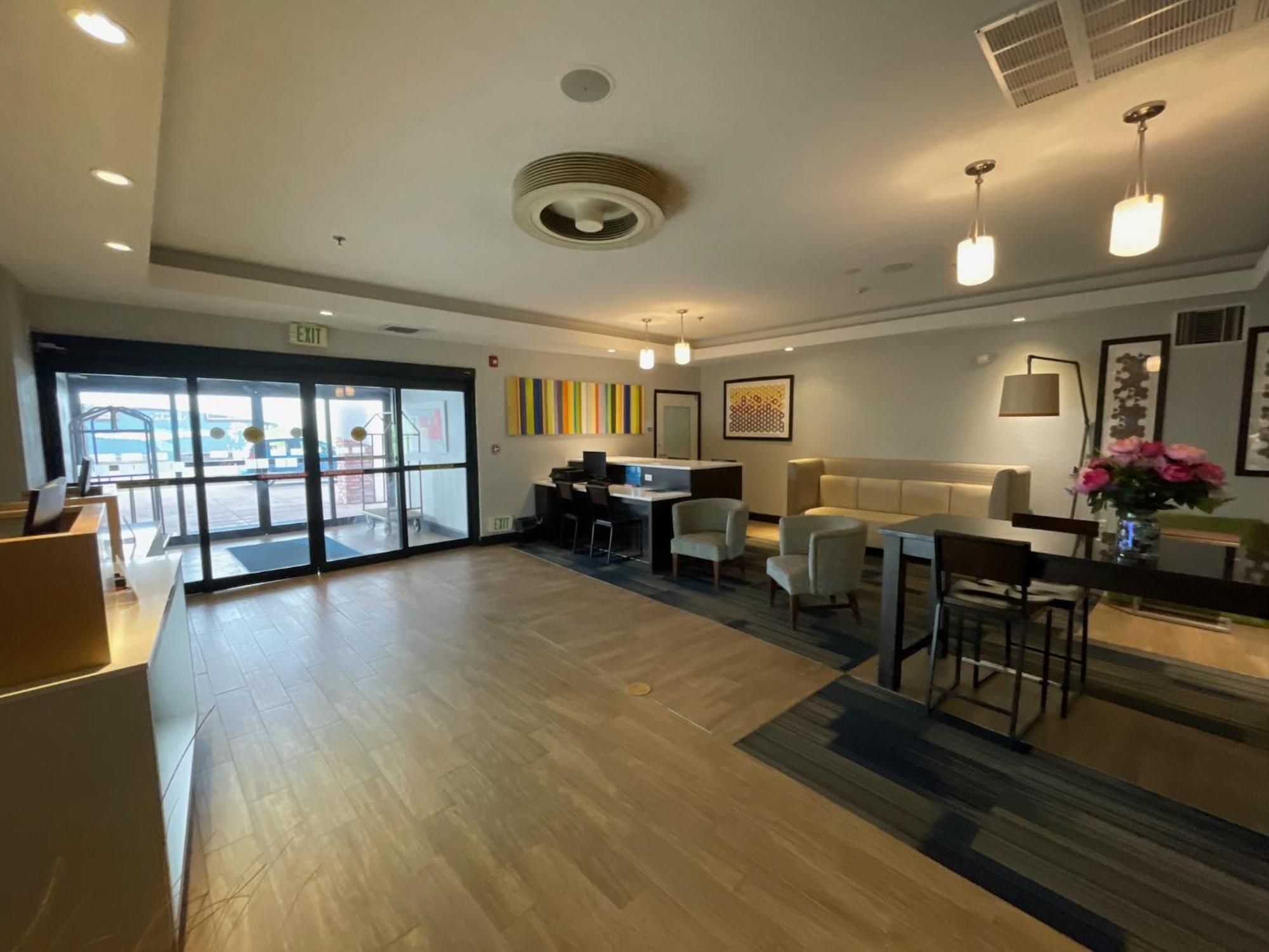 Route 66 Inn & Suites Маямі Екстер'єр фото